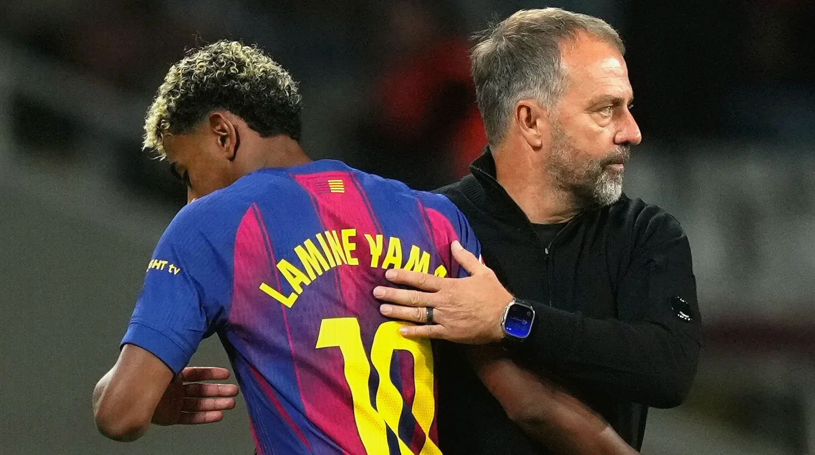 Investigan cánticos islamófobos en el España-Egipto; Flick apoya a Yamal