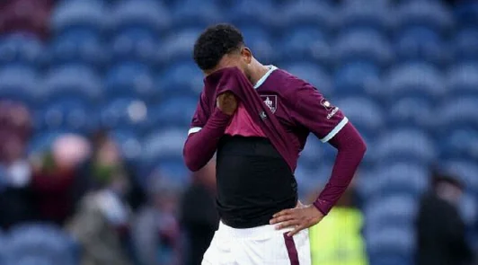 Ronwen Williams pide apoyo a Lyle Foster tras críticas en Inglaterra