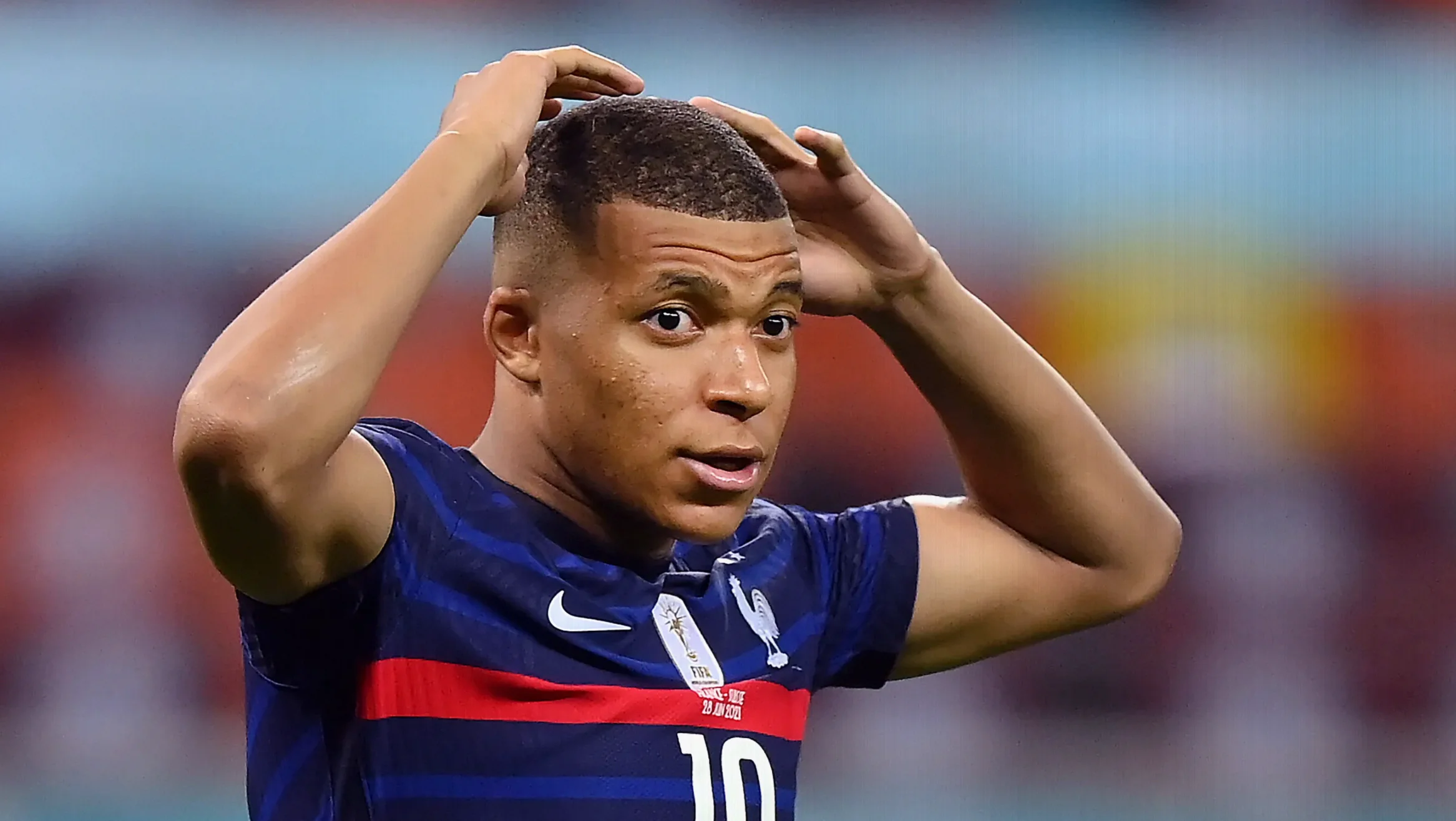 Mbappé: casi deja la selección francesa tras insultos racistas