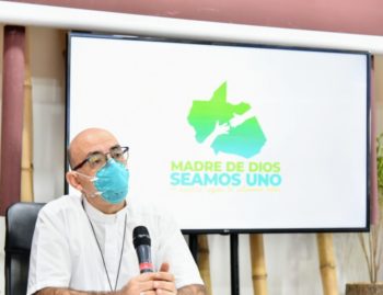 David Martínez de Aguirre, obispo de Puerto Maldonado, durante la presentación de la campaña. Foto: Paolo Peña